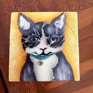 Black and White Cat Storage Box with Whimsical Design